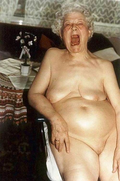 Very old grannies shows their wrinkled bodies - part 3989