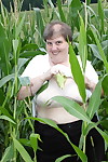 Big mature slut playing in a corn field - part 3327