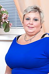 Big busty mature lady getting very naughty - part 494