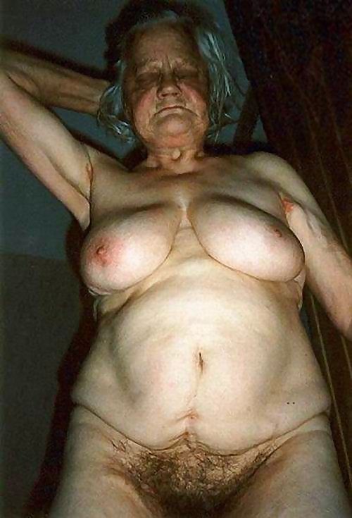 Very old grannies shows their wrinkled bodies - part 3989